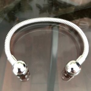 NWT Moda Designs Silver-Plated Sphere-End Cuff